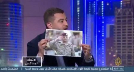 صورة الأمير فهد بن تركي قائد القوات المشتركة على قناة الجزيرة ، لهذا السبب؟ 