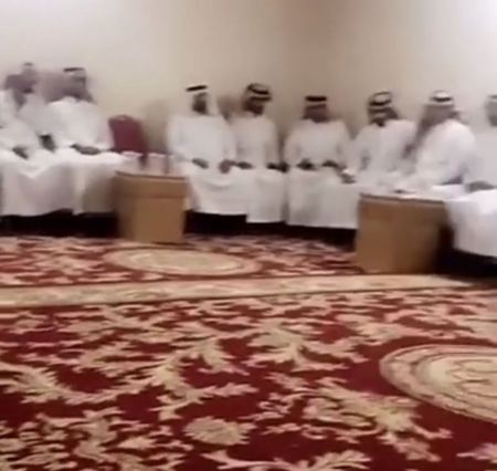 فيديو .. والد مشهورة سناب شات “دانة القحطاني” يوثق عزاء ابنته!