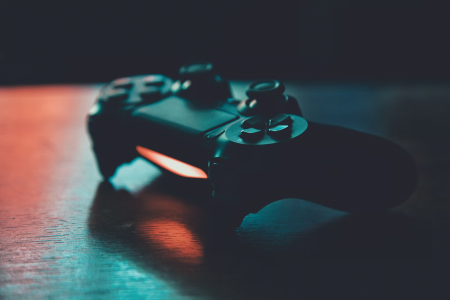 هل صناعة ألعاب الفيديو مقاومة للركود الاقتصادي؟ وما هو أداء الشركات العالمية في الوقت الحالي؟